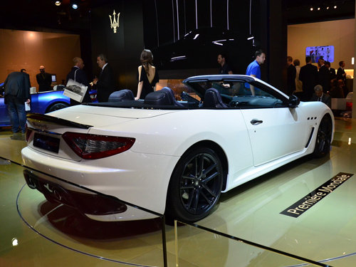 明年上市 玛莎拉蒂敞篷跑巴黎车展首发