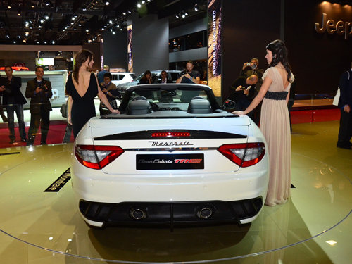 明年上市 玛莎拉蒂敞篷跑巴黎车展首发
