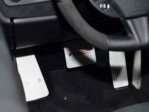 明年上市 玛莎拉蒂敞篷跑巴黎车展首发