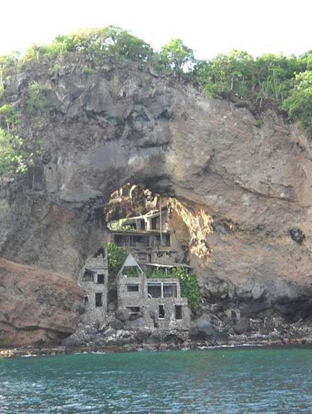 Moonhole，贝基亚岛，加勒比海