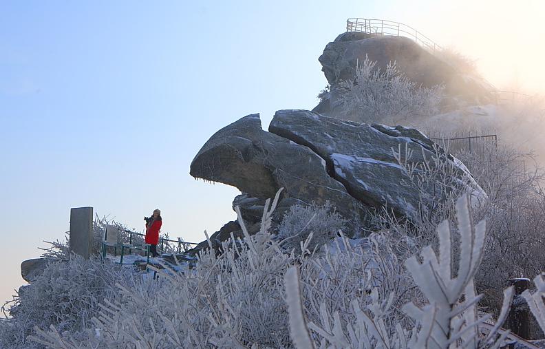 鸡公山迎来2012年冬季的第一场雪