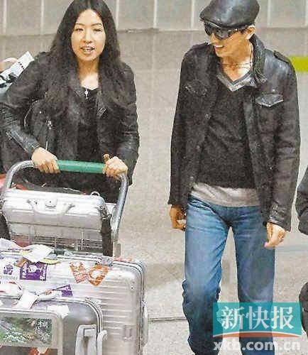 林志炫与长发女子