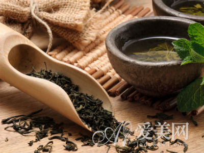  美肌抗皱去脚气 茶叶渣的10大神奇妙用 